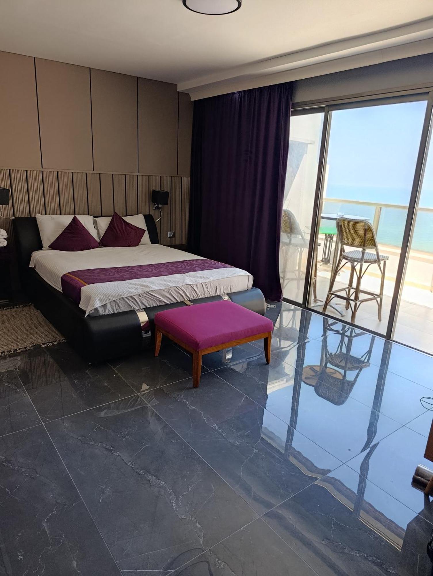 Penthouse Apartment On The Beach Bat Yam Habitación foto