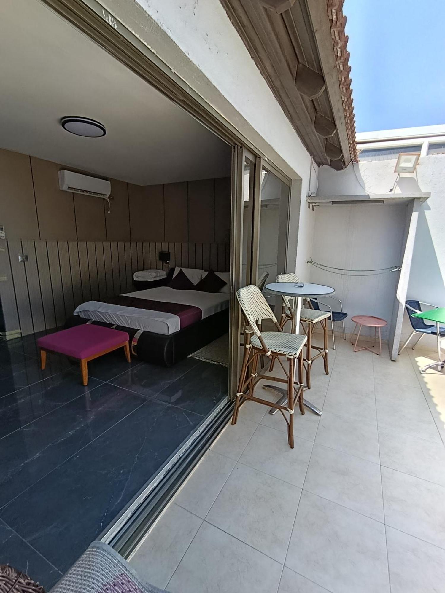 Penthouse Apartment On The Beach Bat Yam Habitación foto