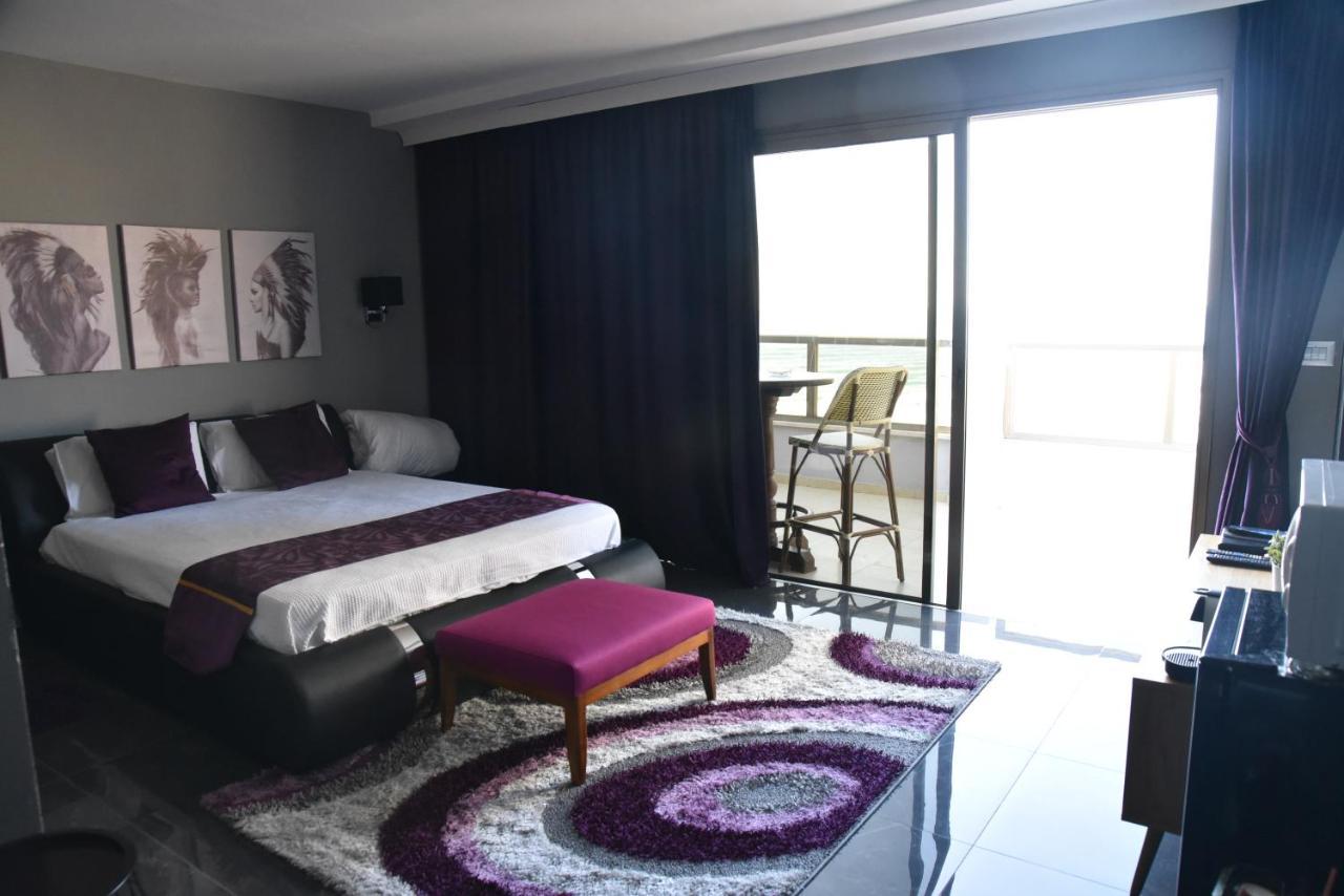 Penthouse Apartment On The Beach Bat Yam Exterior foto